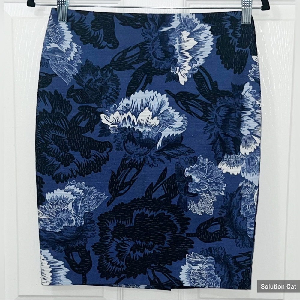 Ann Taylor Factory Womens Skirt Rear Zip Floral Print Size 0 Petite